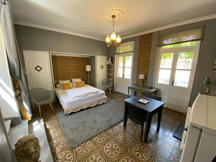 Cote Cite Appartements - Parking Prive - 100M Cite Medievale Carcassonne Exterior foto